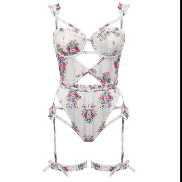 Lailah Vintage Floral Bodysuit For Love & Lemons - Picture 6 of 7